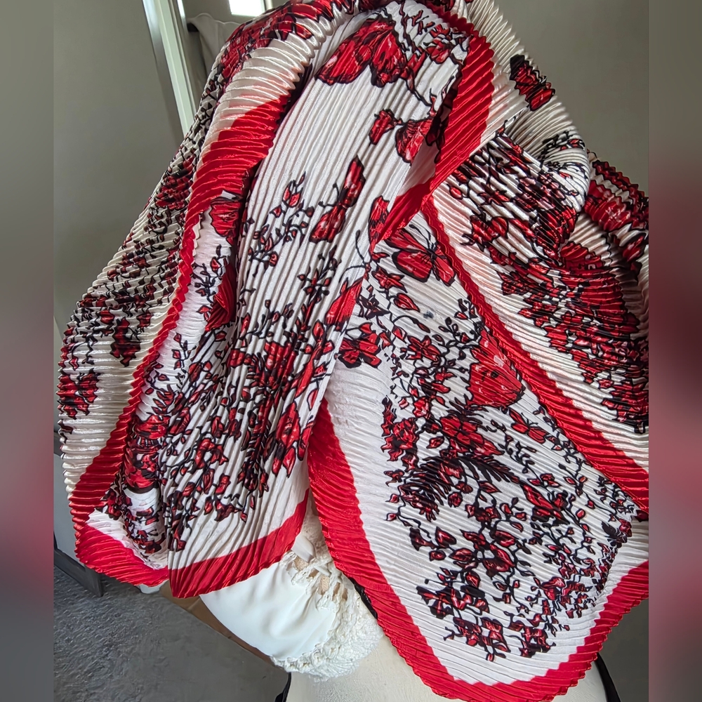 MOSI Butterflies And Flowers Crinkle Scarf NWOT